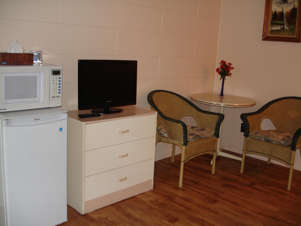 Motel Belair Rigaud Экстерьер фото