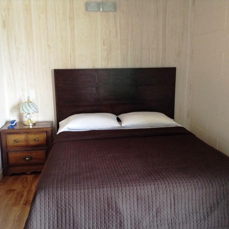 Motel Belair Rigaud Номер фото